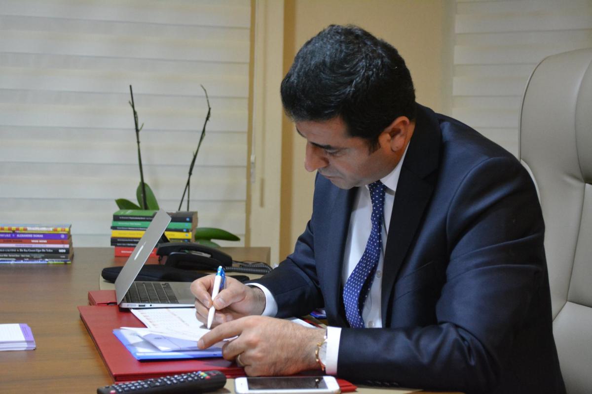 Selahattin Demirtaş'ın Apple merakı