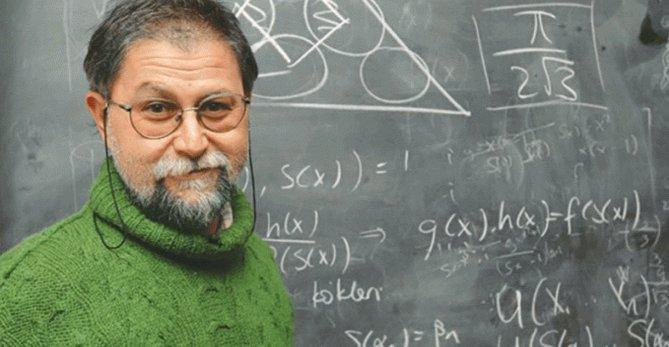 Ali Nesin liseliler için matematik kitabı yazıyor