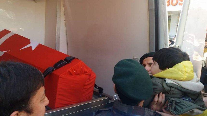 Özel harekatçı şehidin cenazesi Eyüp Sultan'dan kalktı