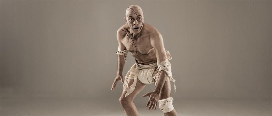 Demirören tiyatroya gitti