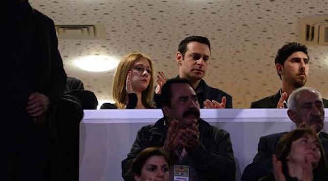 Kemal Kılıçdaroğlu'nun oğlu kurultaya sevgilisiyle geldi