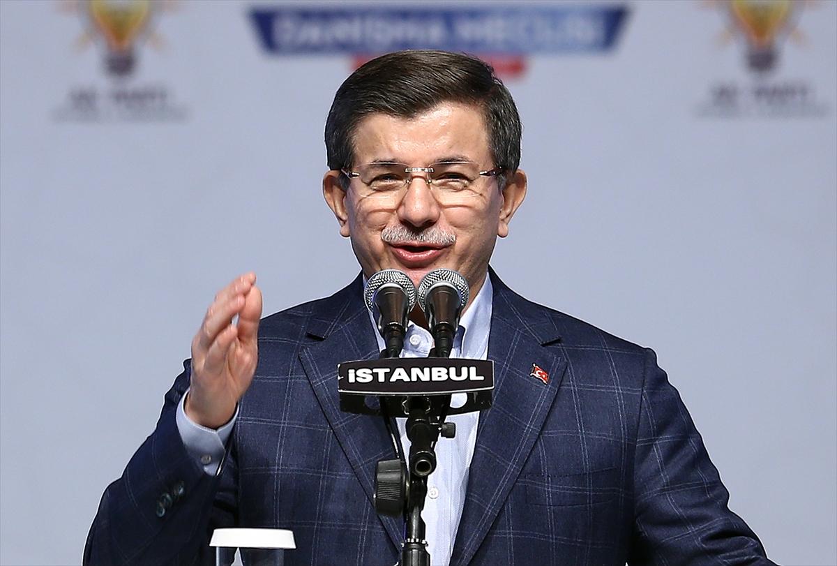 Başbakan Davutoğlu Cumhurbaşkanı'nı savundu