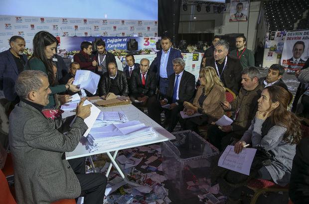 Mehmet Bekaroğlu PM'ye giremedi