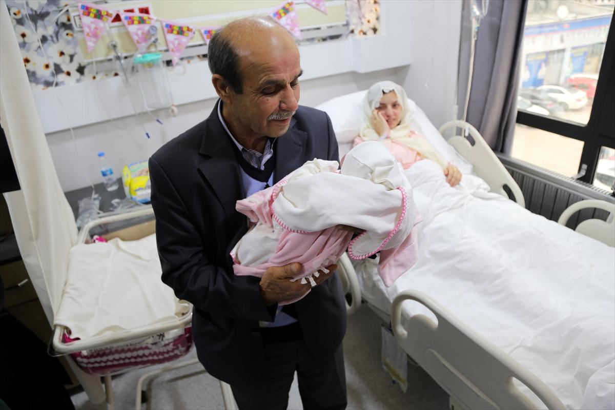 Cizre'de görev yapan polis baba olduğunu telefonla öğrendi