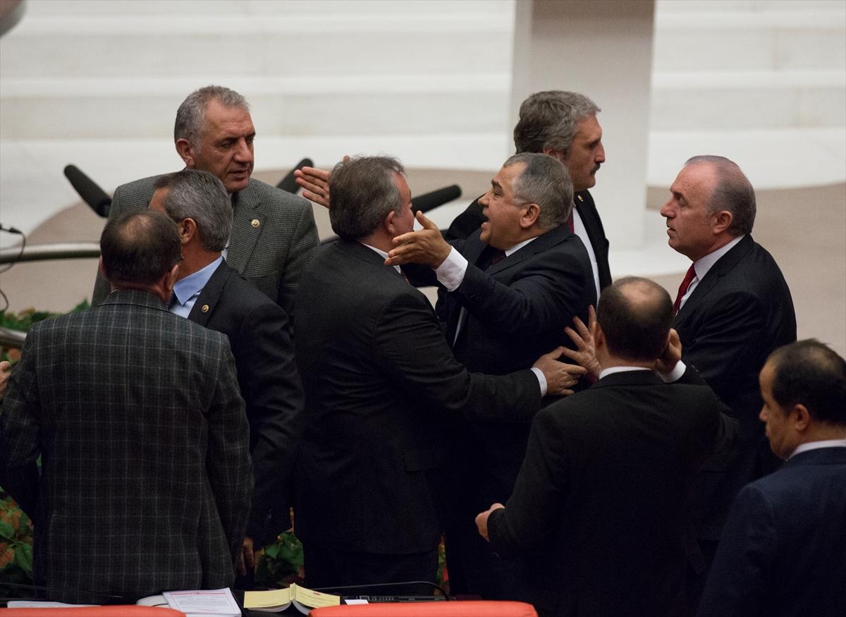TBMM'de kavga çıktı
