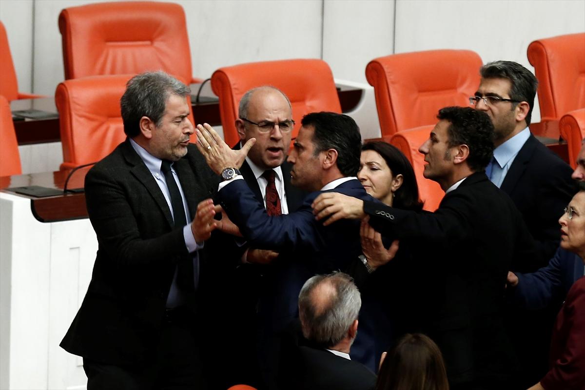TBMM'de kavga çıktı
