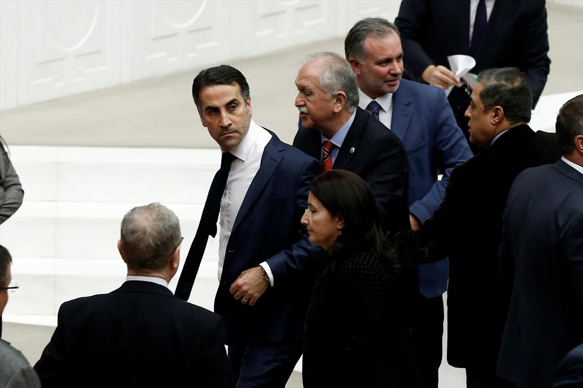 TBMM'de kavga çıktı