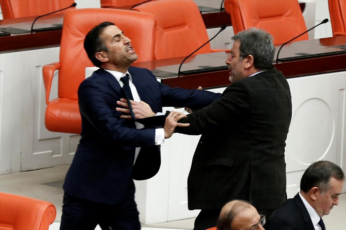 TBMM'de kavga çıktı