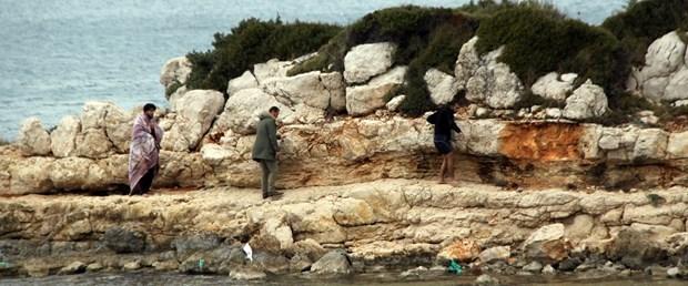 Umuda yolculukta Suriyeliler 5 kişiyi bottan attı