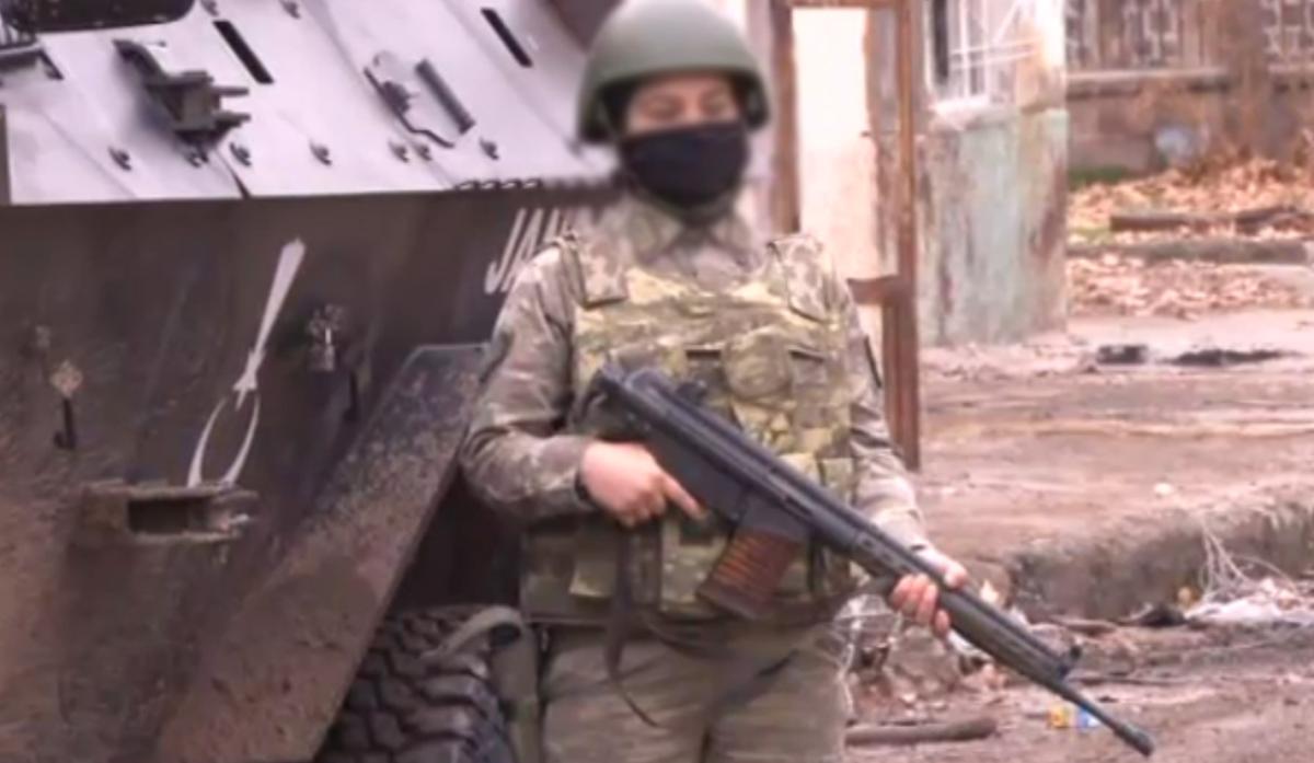 Sur'daki operasyona kadın askerler de destek veriyor