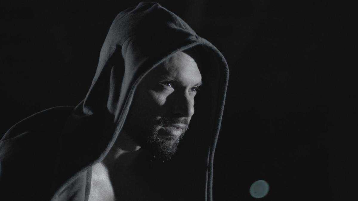 Özgün yeni single ile 2016'ya merhaba dedi