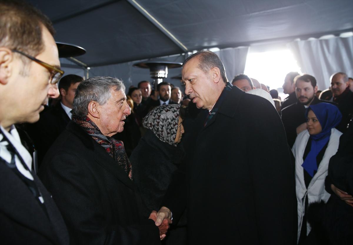 Erdoğan - Davutoğlu Koç'un cenazesine katıldı