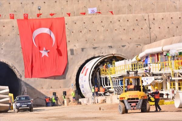 En uzun demiryolu tünelinde çalışmalar hızlanacak