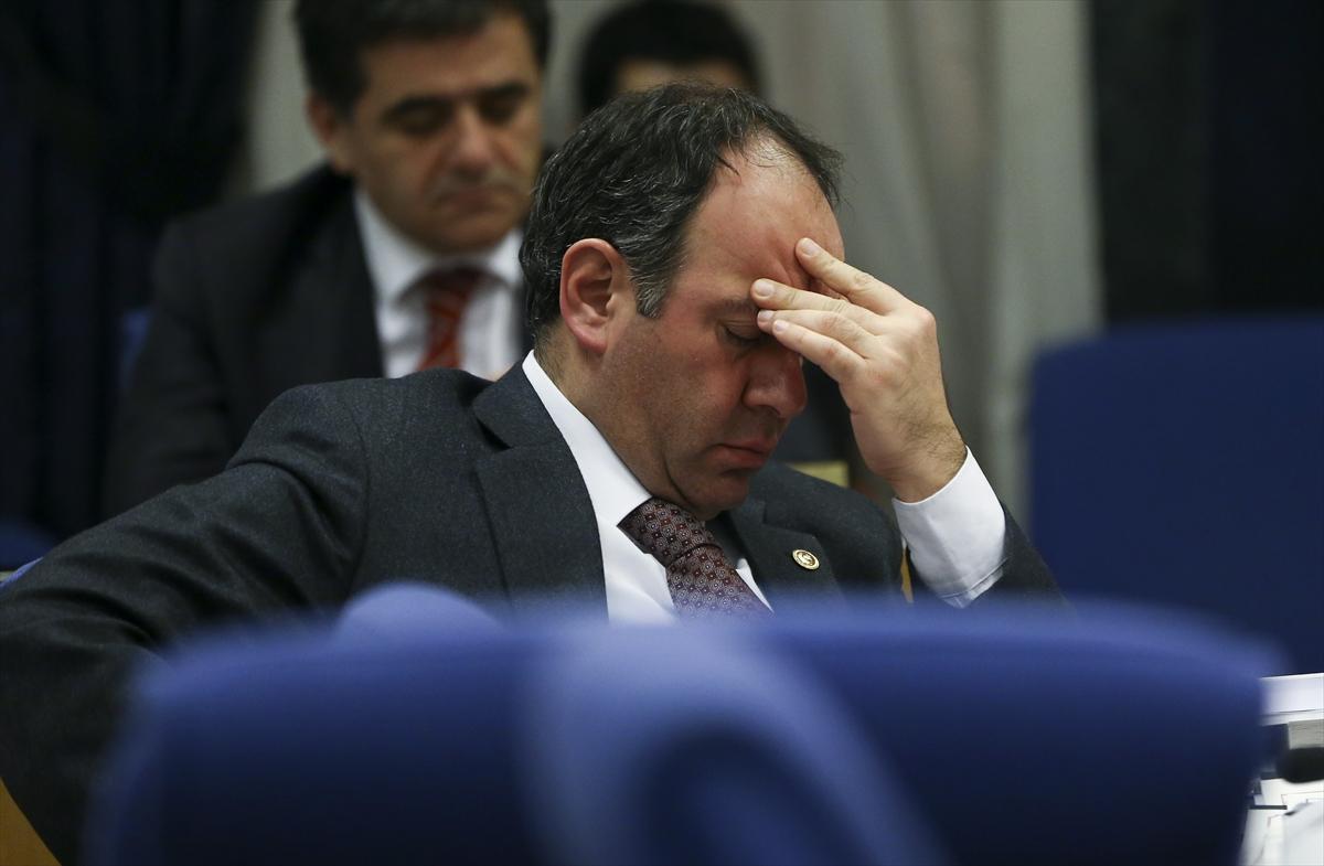 Komisyon görüşmelerinde üyeler yorgun