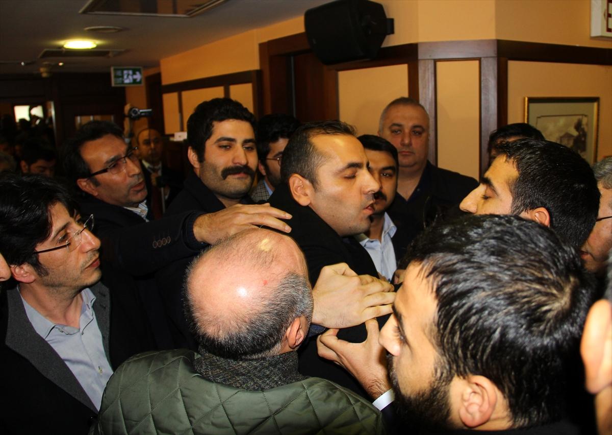 Metin Feyzioğlu kürsüyü terk etti