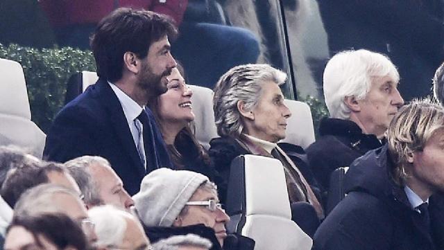 Andrea Agnelli ile Deniz Akalın maçta görüntülendi