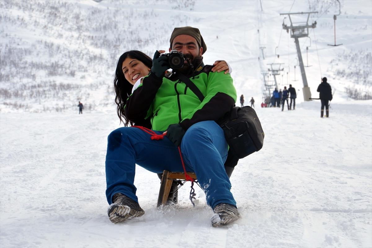 Tuncelilerin kayak keyfi