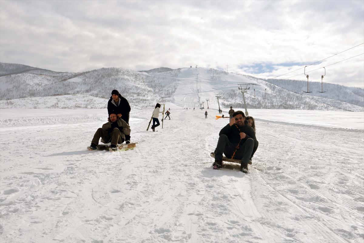 Tuncelilerin kayak keyfi