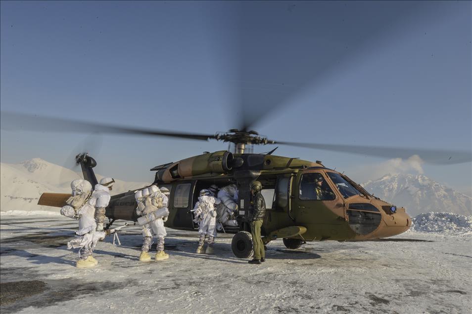 Mehmetçik eksi 20'de vatanı savunuyor