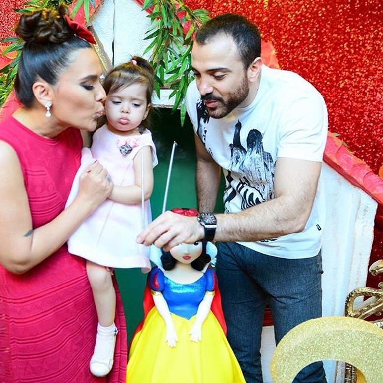 Demet Akalın'ın kızı Hira 2 yaşında