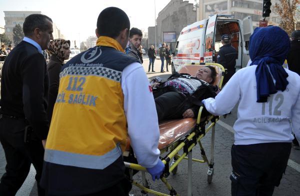 Dolandırıcılara altınlarını kaptıran kadın surlara çıktı