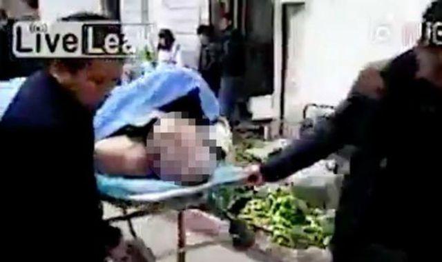 Seks yaparken ölen adamı üzerindeki kadınla taşıdılar