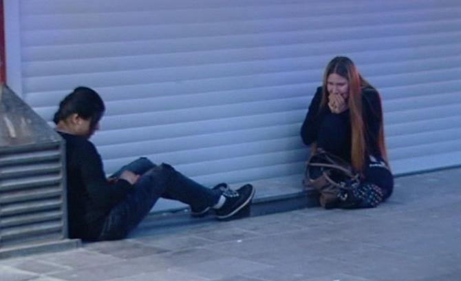 Asansörde pompalı tüfekle intihar etti