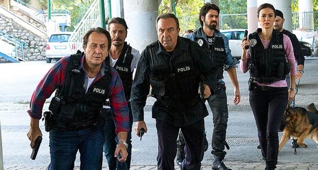 Kösem Arka Sokaklar'ın tekrarını bile geçemedi