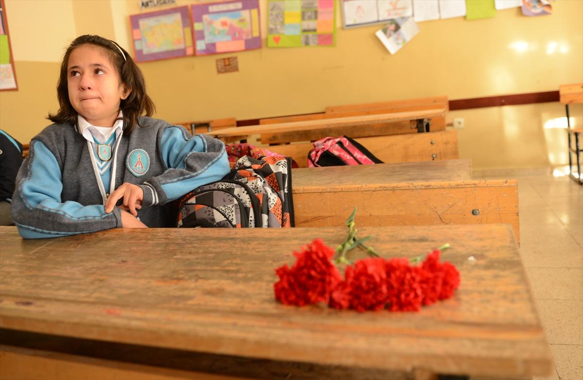 Roket mermisi düşen okulda eğitim başladı