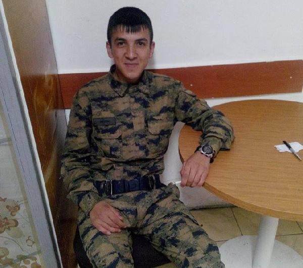 Askerden gelen genci kafeden kaçırıp döverek öldürdüler