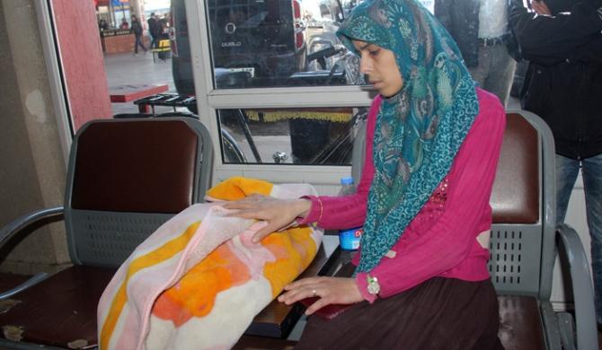Suriyeli bebek açlık ve soğuk kurbanı oldu