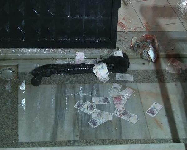 Pendik'te soyguncuyu rehin aldığı kişi yakalattı