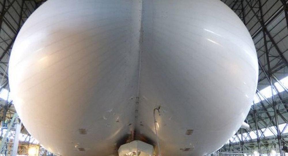 Dünyanın en büyük hava aracı Kardashian'a benzetildi