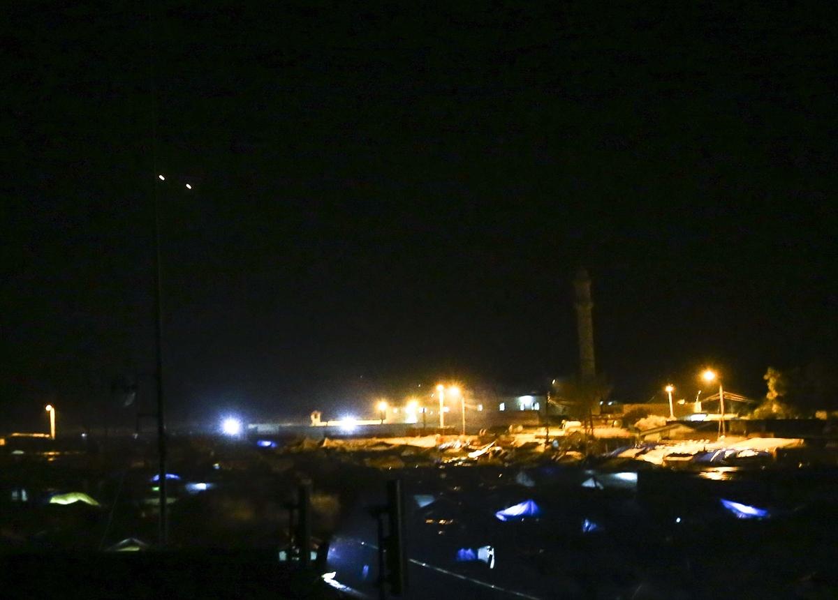 Fırtına obüsleri PYD üslerini yine vurdu