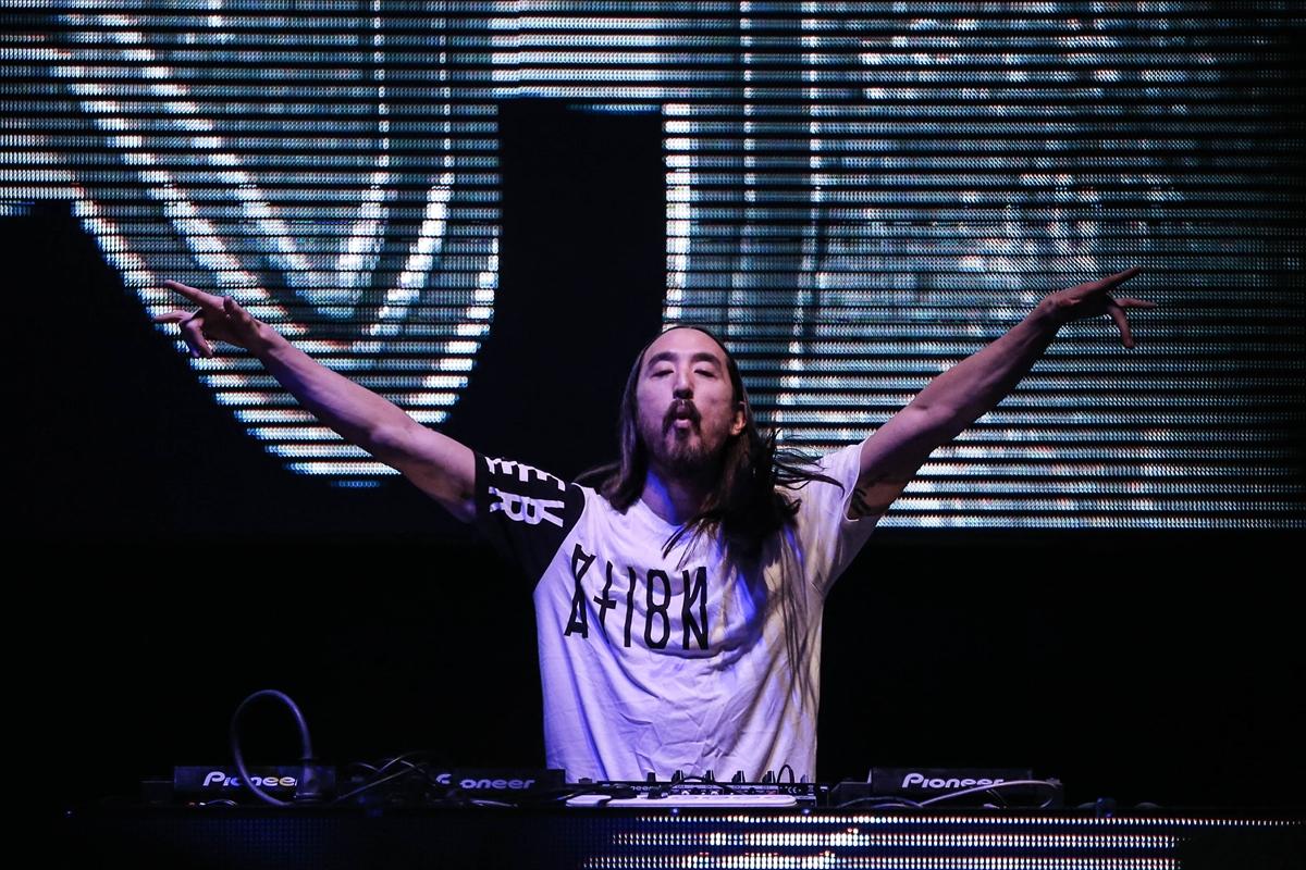 Steve Aoki İstanbul'da hayranlarıyla buluştu