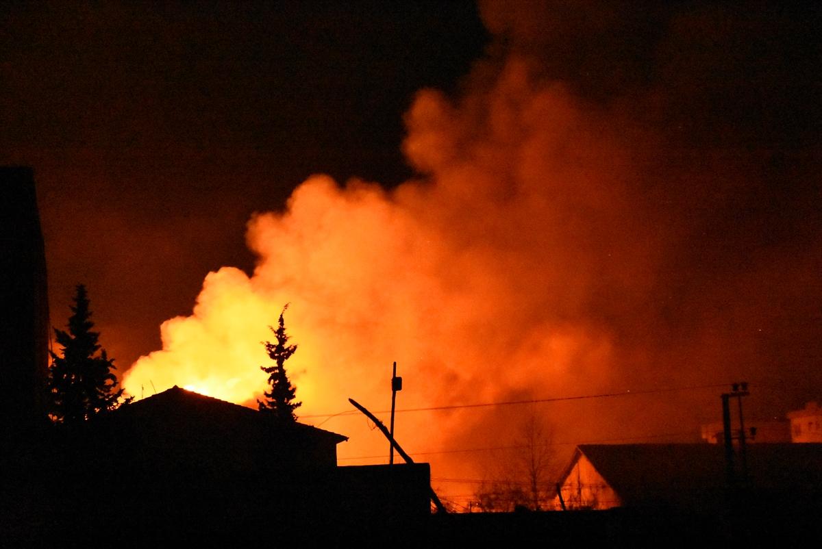 Teröristler itfaiye ekibine ateş açtı