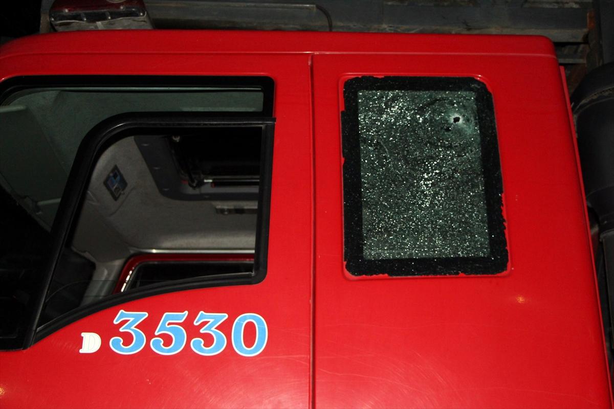 Teröristler itfaiye ekibine ateş açtı