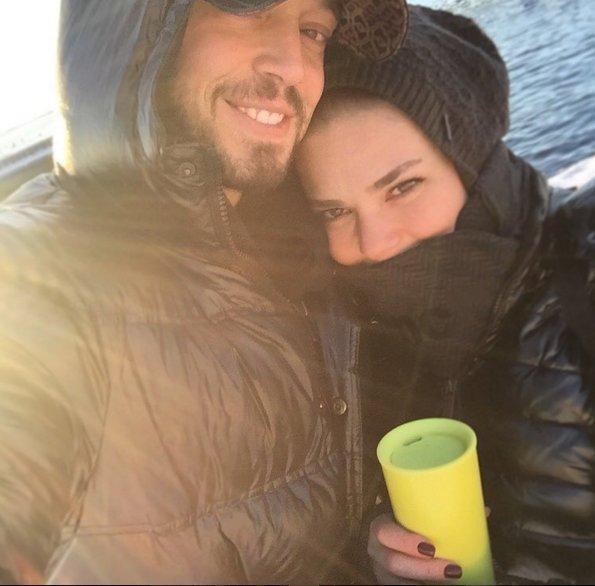 Murat Boz'dan yeni aşkı Aslı Enver'e jest