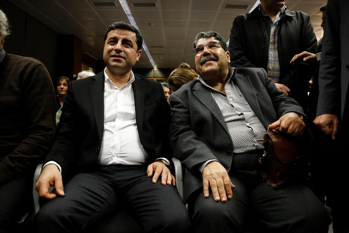 Demirtaş ve Salih Müslim Atina'da