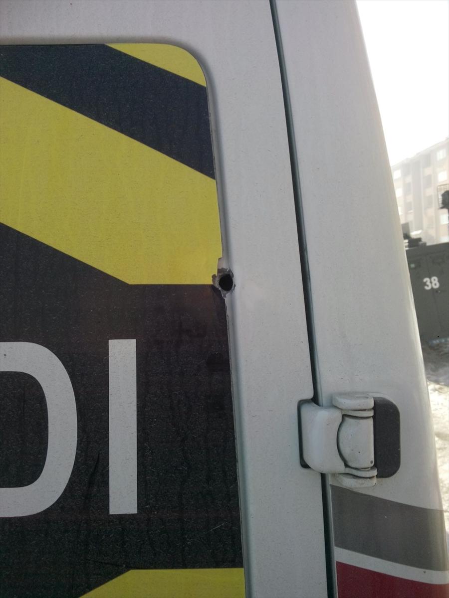 Terör saldırısında öğrenci servisi de hedef oldu