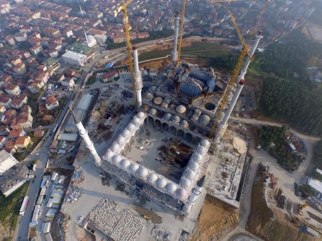 Çamlıca Camii'nin inşasında ileri teknoloji kullanılıyor