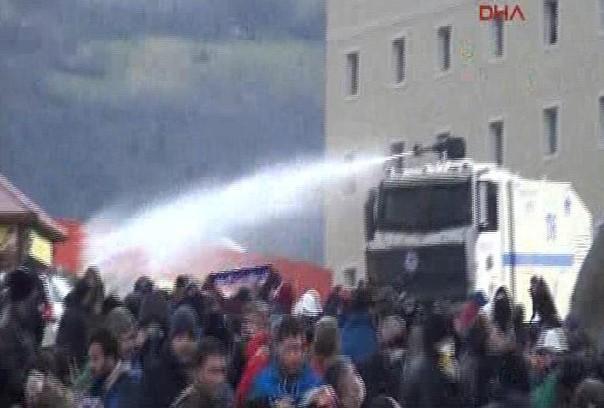 Cerattepe eylemine polis müdahalesi