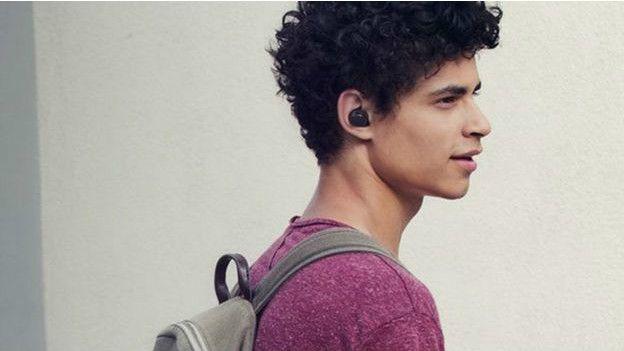 Sony Xperia Ear yapay zeka deneyimi sunacak