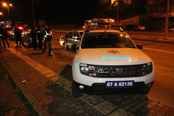 Alkollü sürücü polis aracına çarparak durdu