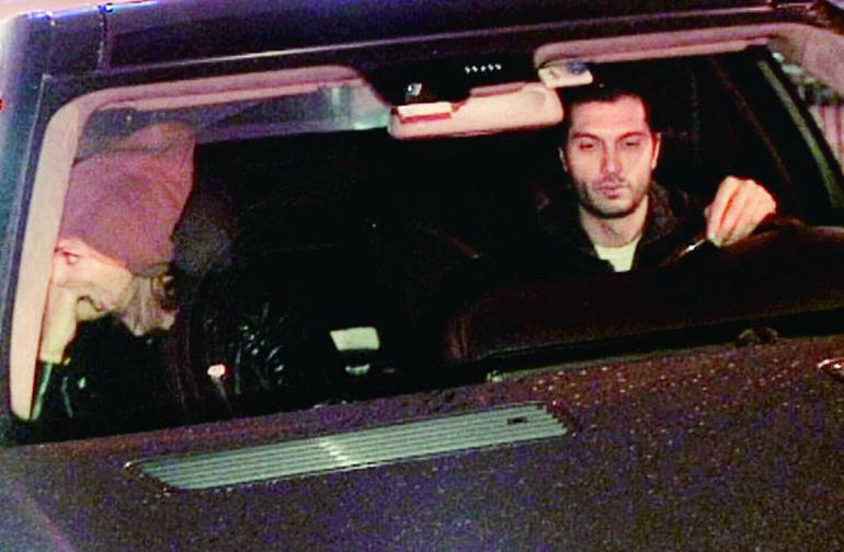 Meryem Uzerli'ye bir darbe daha