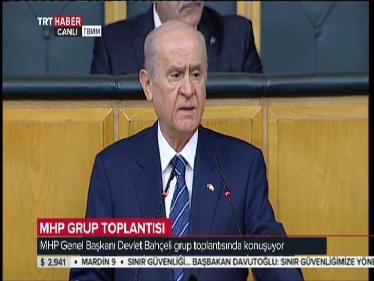 Bahçeli'nin prompteri bozuldu
