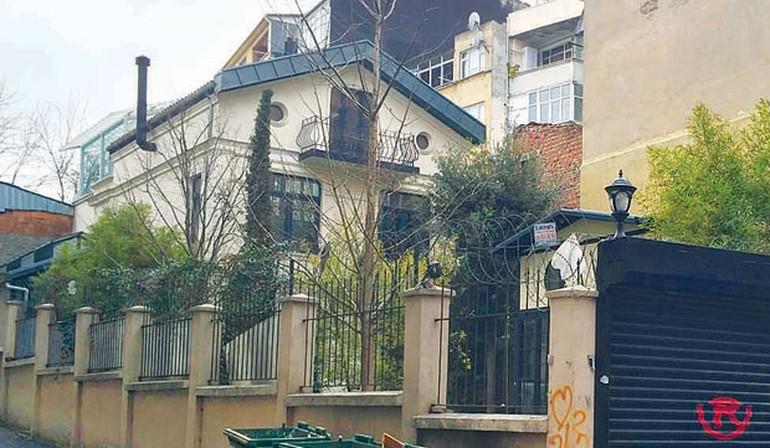 Athena Gökhan'dan dergah açıklaması