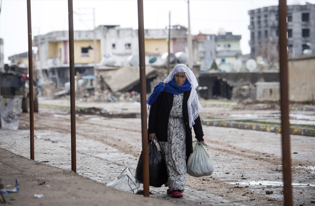 İdil'de yaşlı çifte polis yardım etti