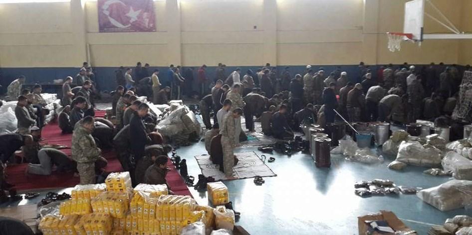 İdil'de cuma namazını polisler kıldırdı