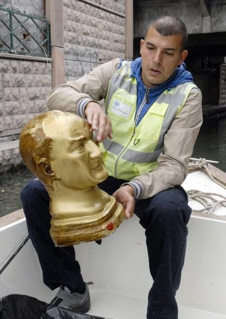 Porsuk Çayı'ndan Atatürk büstü çıktı